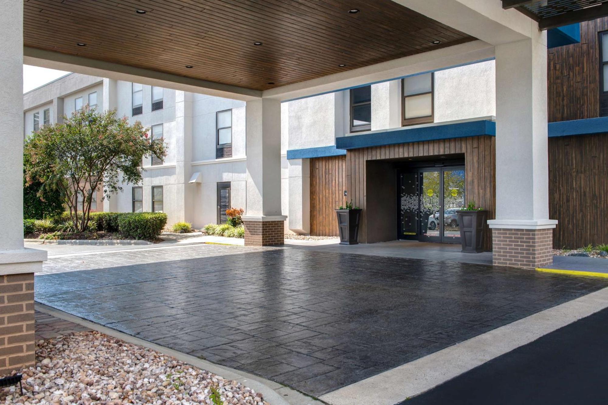 Hampton Inn Charlotte Monroe Εξωτερικό φωτογραφία